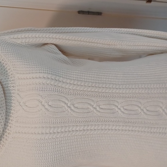 💙🌺Cozy White Cable Knit Sweater With Cowl Neck - Picture 5 of 11